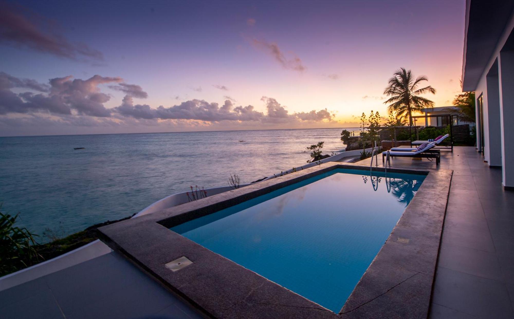 Safira Blu Luxury & 5* Nungwi